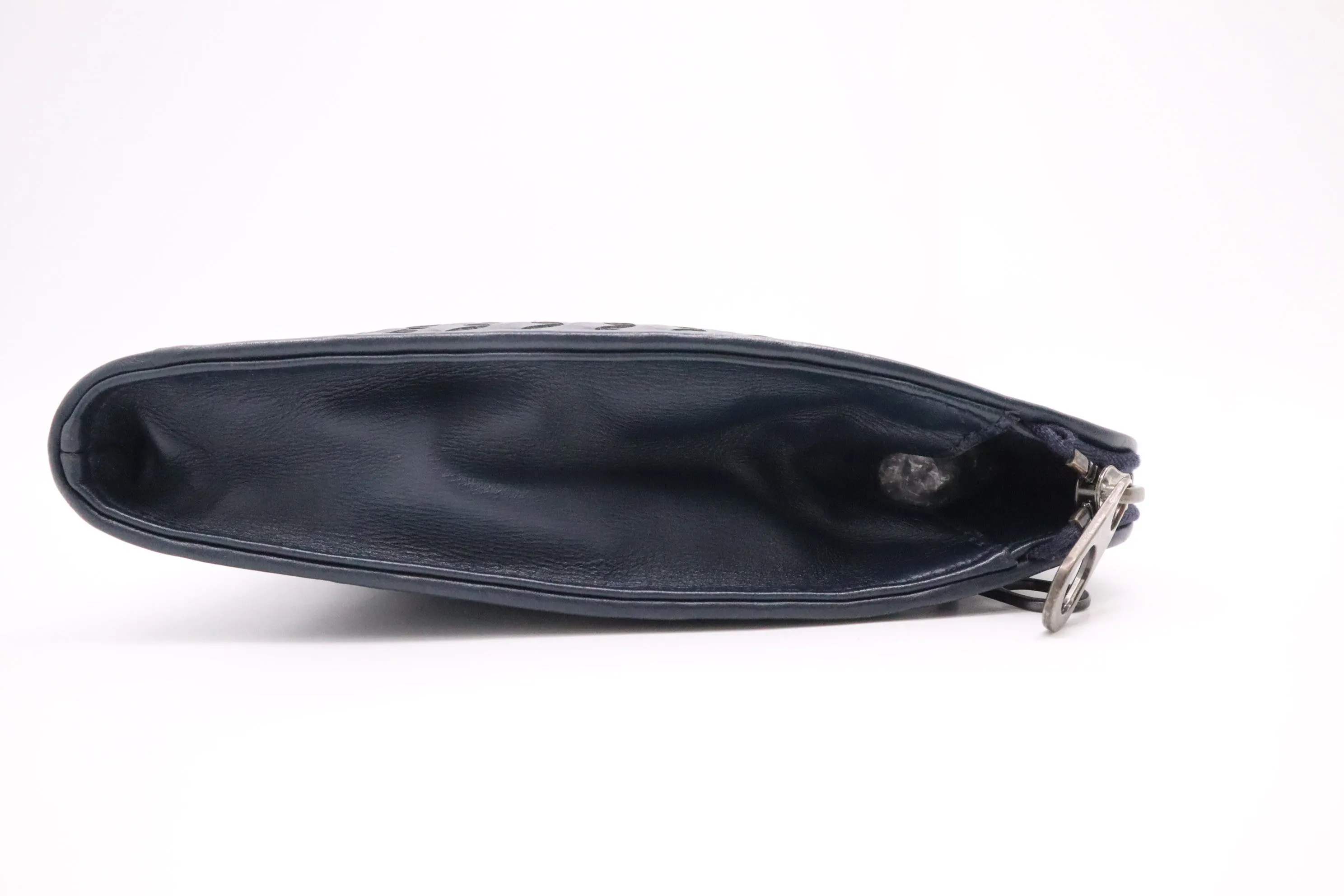 Bottega Veneta Clutch in Navy Blue Intrecciato Leather