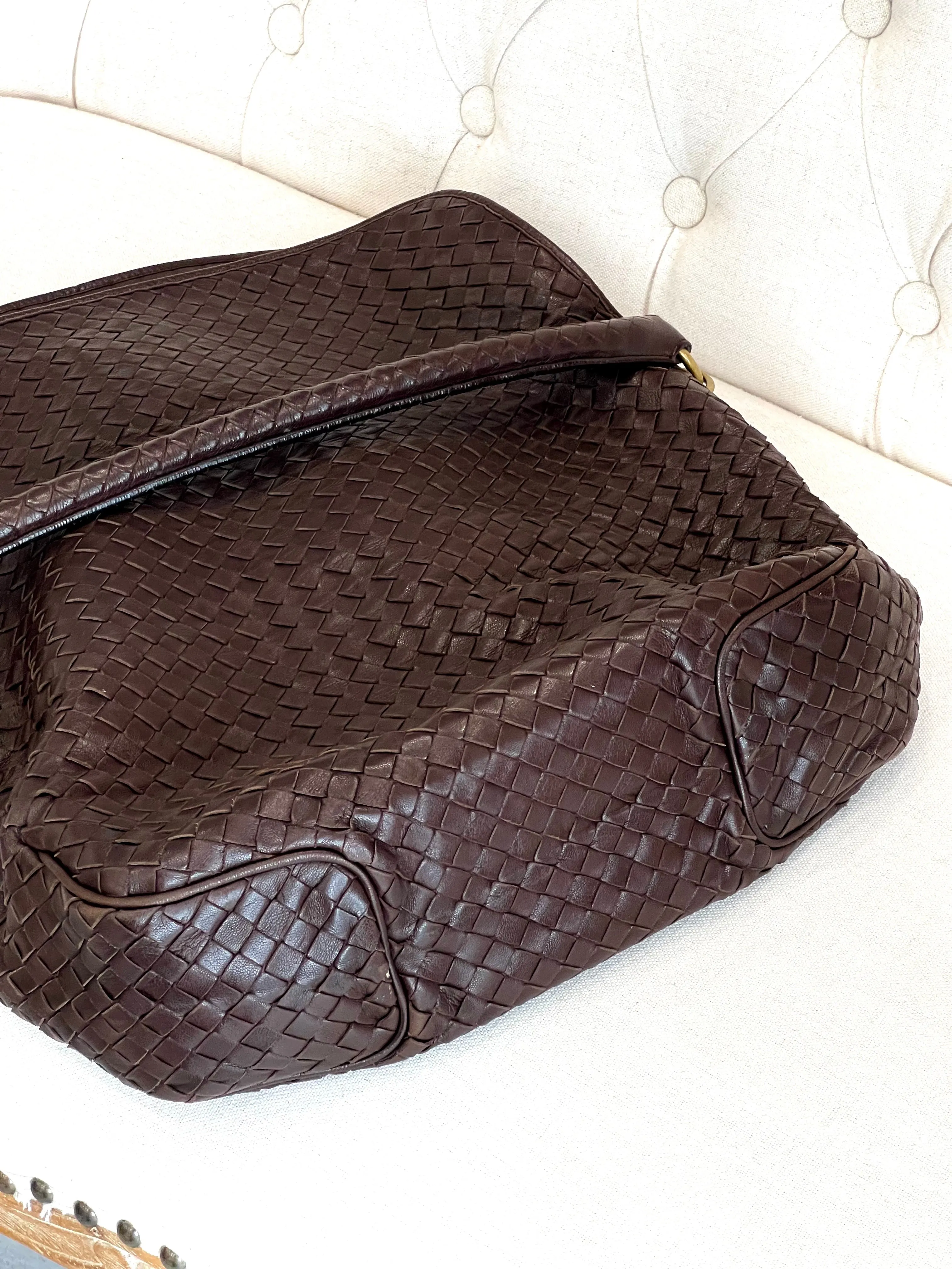 BOTTEGA VENETA INTRECCIATO NAPPA LEATHER SHOULDER BAG