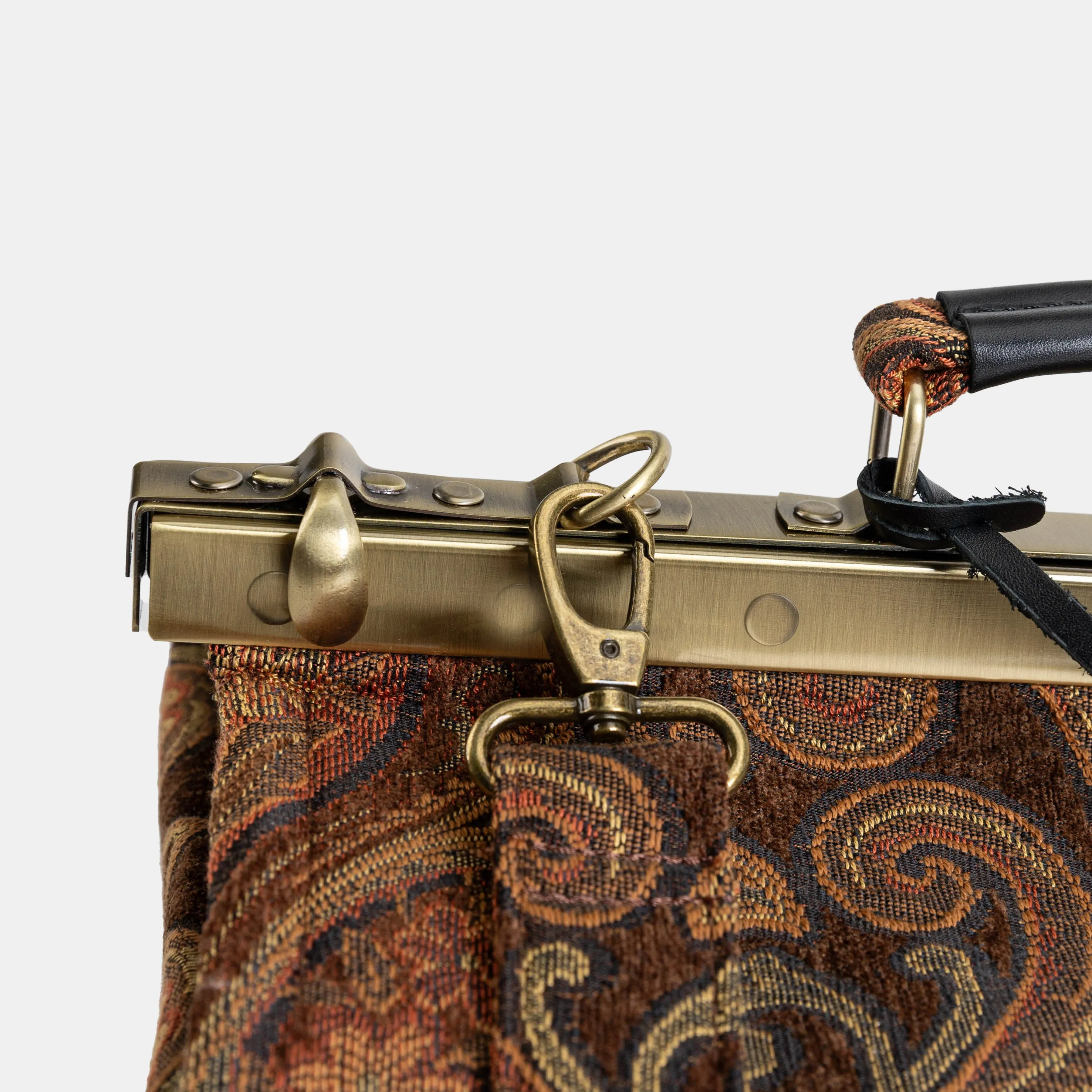 Damask D. Brown Genevieve Carpet Gladstone Bag