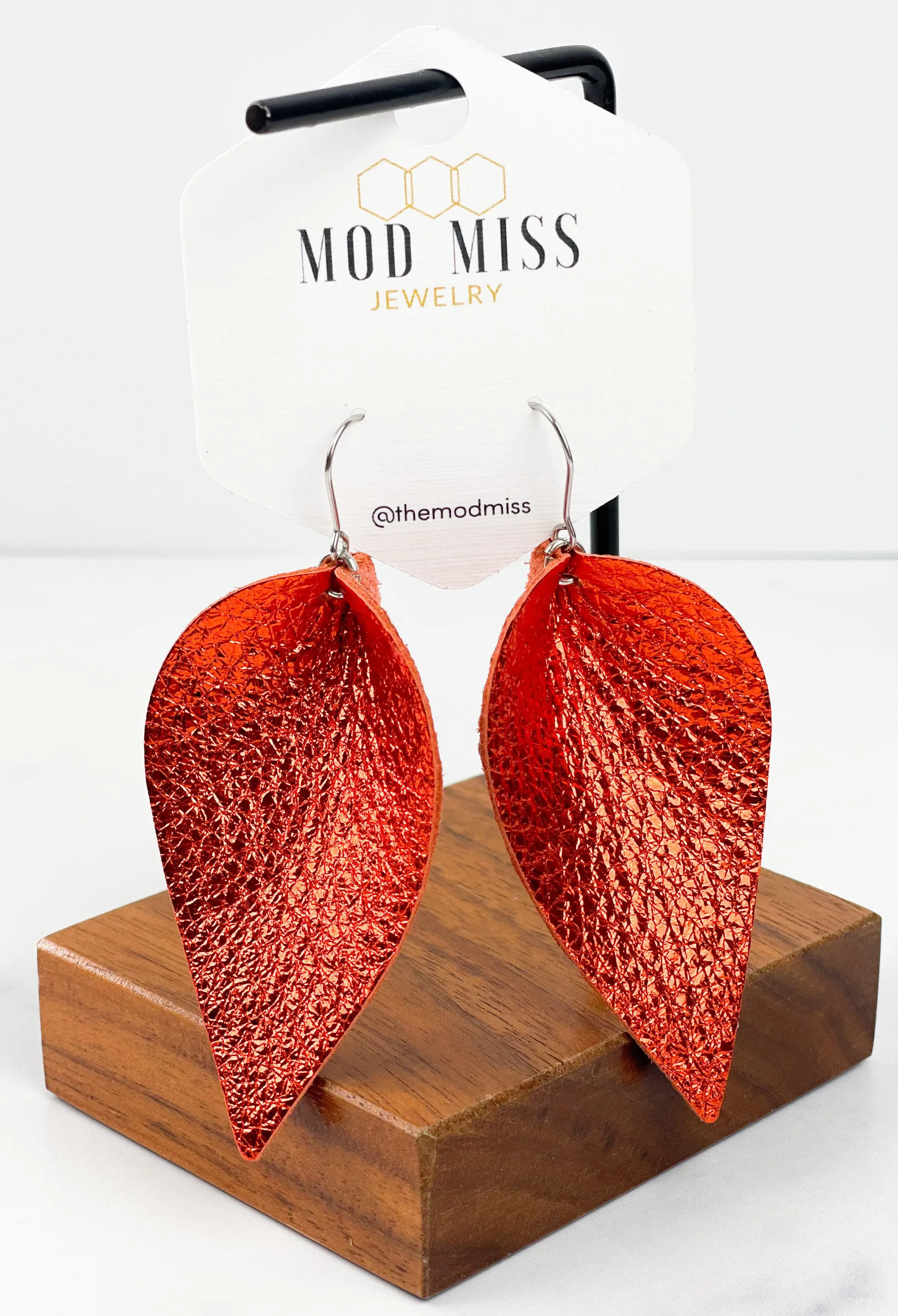 Leather Petal Earring "Metallic Orange"