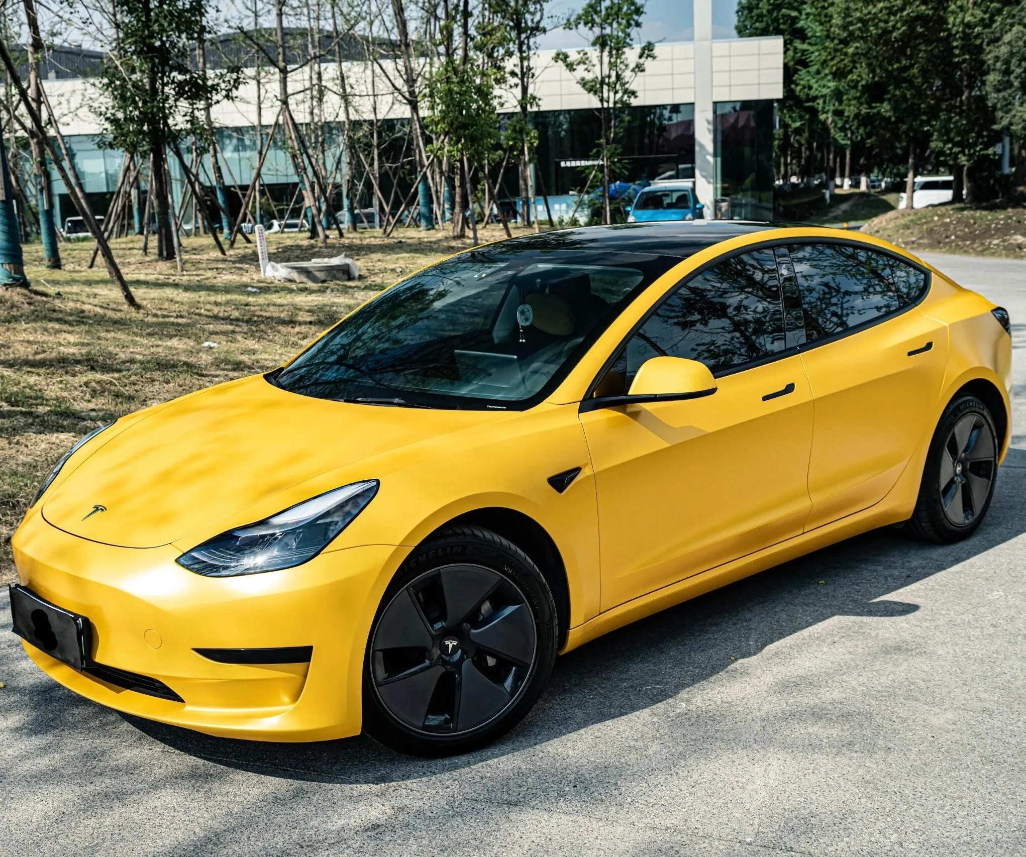 Satin Metallic Yellow Vinyl Wrap