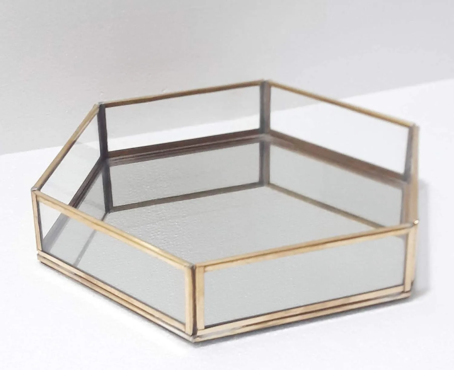 THE UNIQUE DESIGNS Unique Makeup Brush Holder, Handcrafted Clear Glass and Brass Metal Vintage Storage Jewelry and Cosmetic Makeup Brush Holder Organizer Box (Hexa Tray Large, Gold)